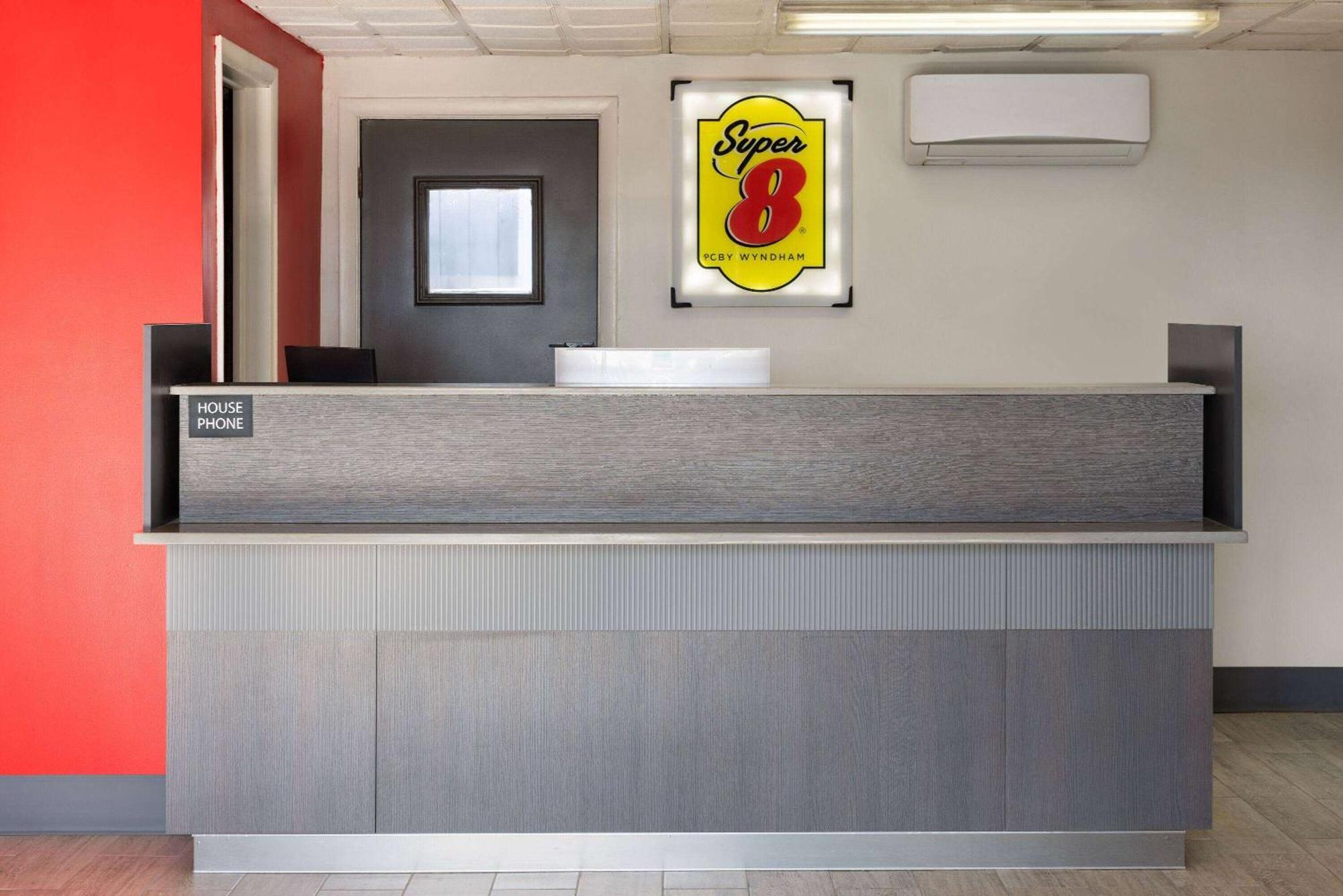 Motel Super 8 By Wyndham Hazleton Exterior foto