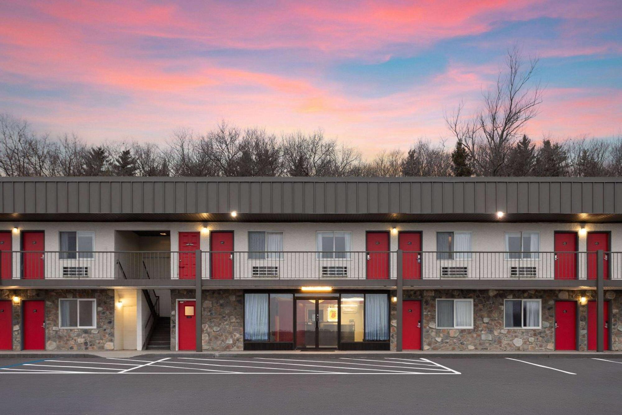 Motel Super 8 By Wyndham Hazleton Exterior foto